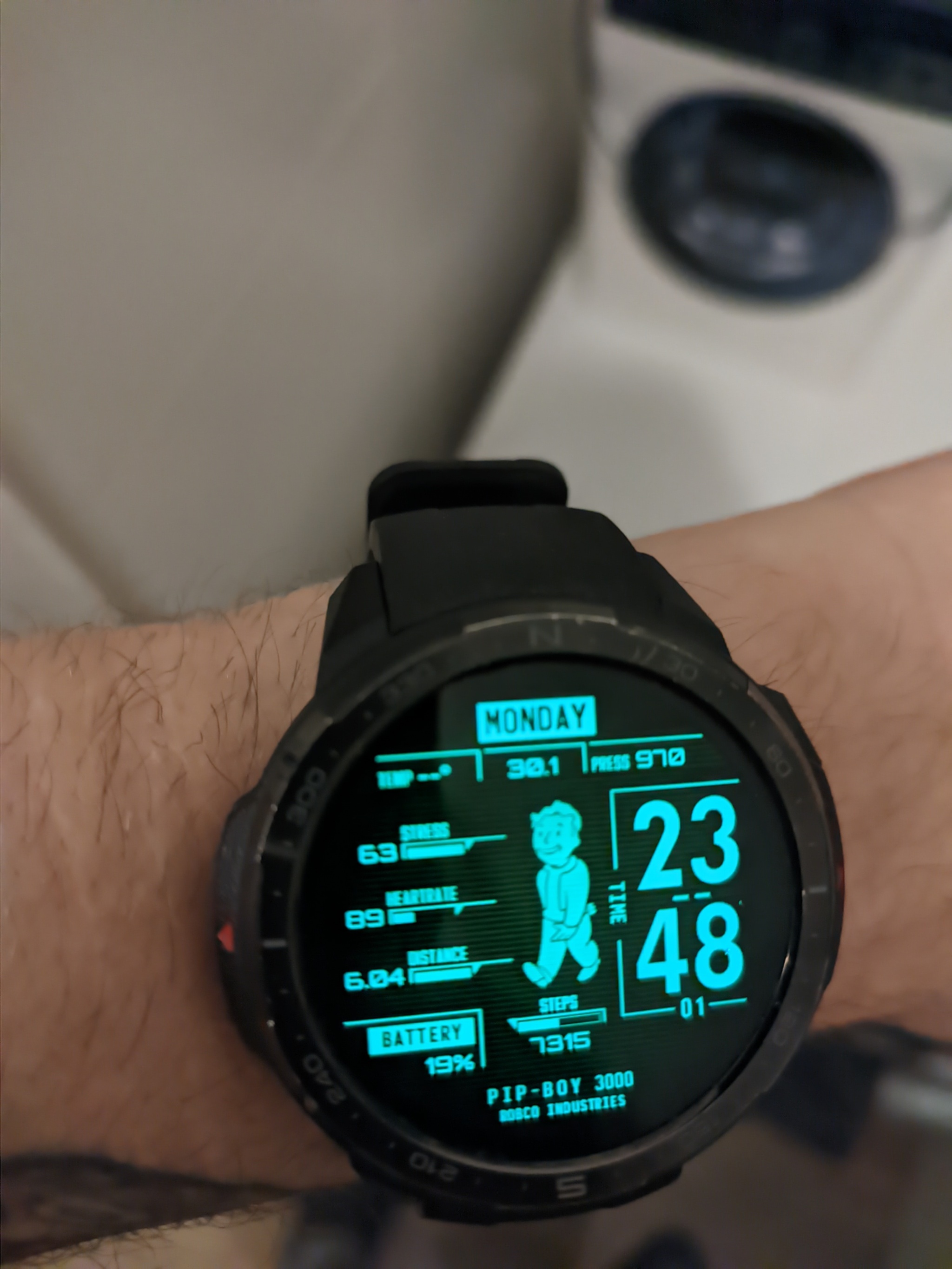 Продолжение поста «Циферблат PipBoy для Xiaomi Smart Band 7» | Пикабу