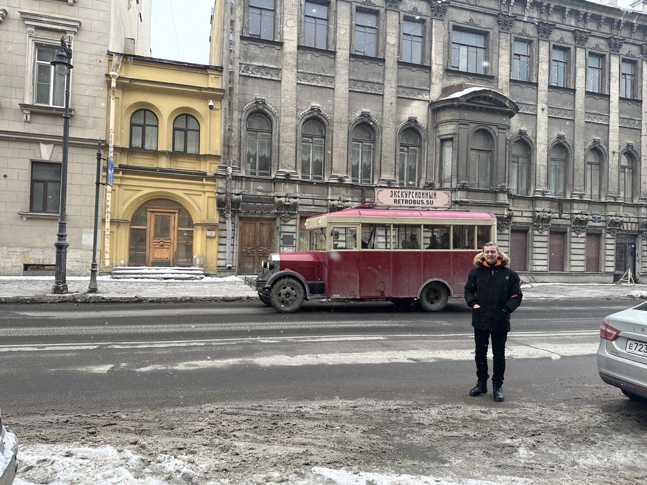 Самый маленький домик в Петербурге | Пикабу