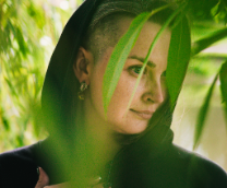 � �������