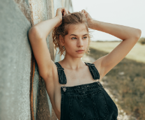 �������