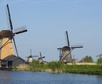 ����������