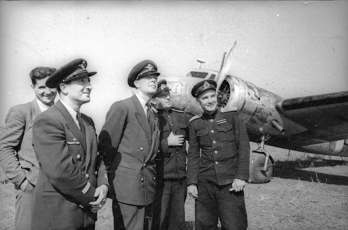    1941-1945 55   ,  ,  ,   , 