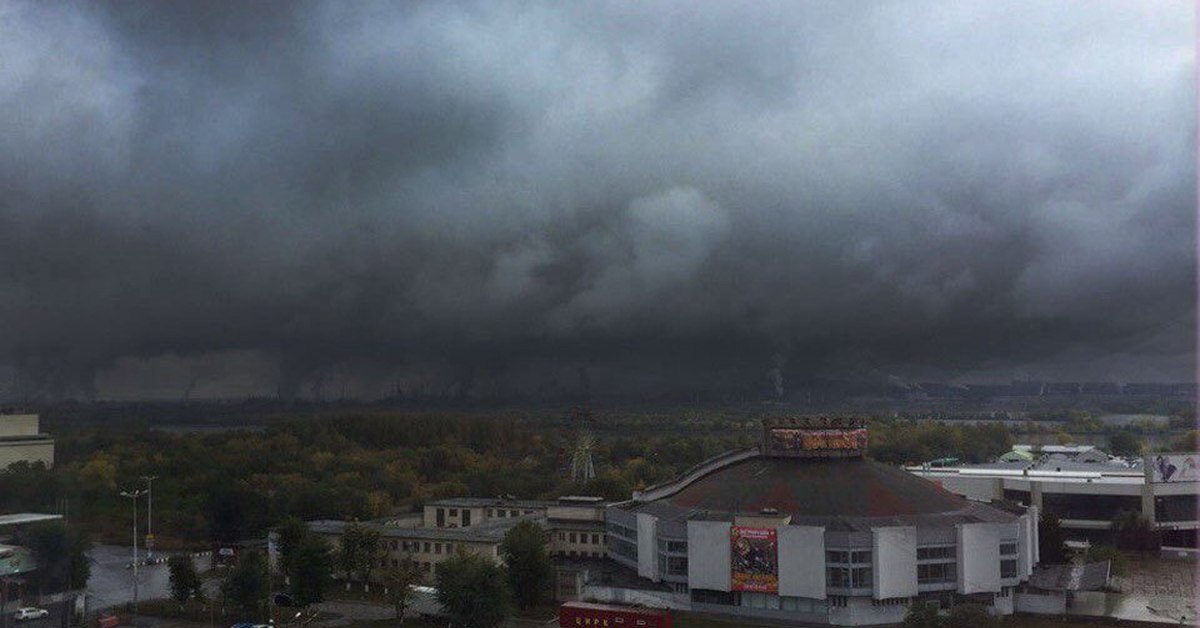 Магнитогорск режим. НМУ Магнитогорск. Магнитогорск выбросы. Магнитогорск режим черного неба. Магнитогорск небо.