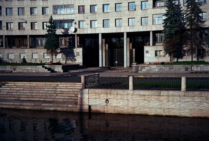 Первый жилой дом Ленсовета, СПб