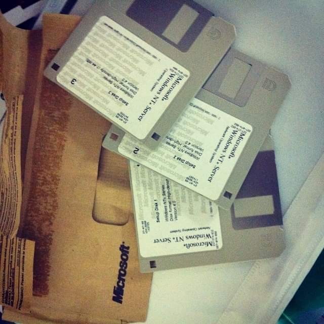 Windows NT Server