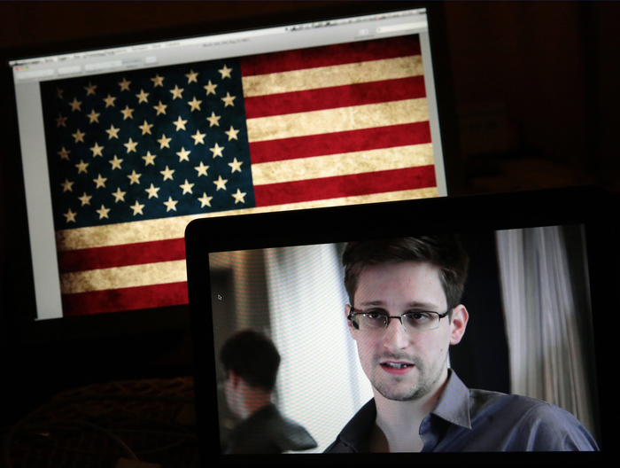 Сноуден рассказал, где безопаснее всего вести переписку Эдвард Сноуден, Сноуденпредупреждал, Мессенджер, Переписка, Безопасность, Информационная безопасность