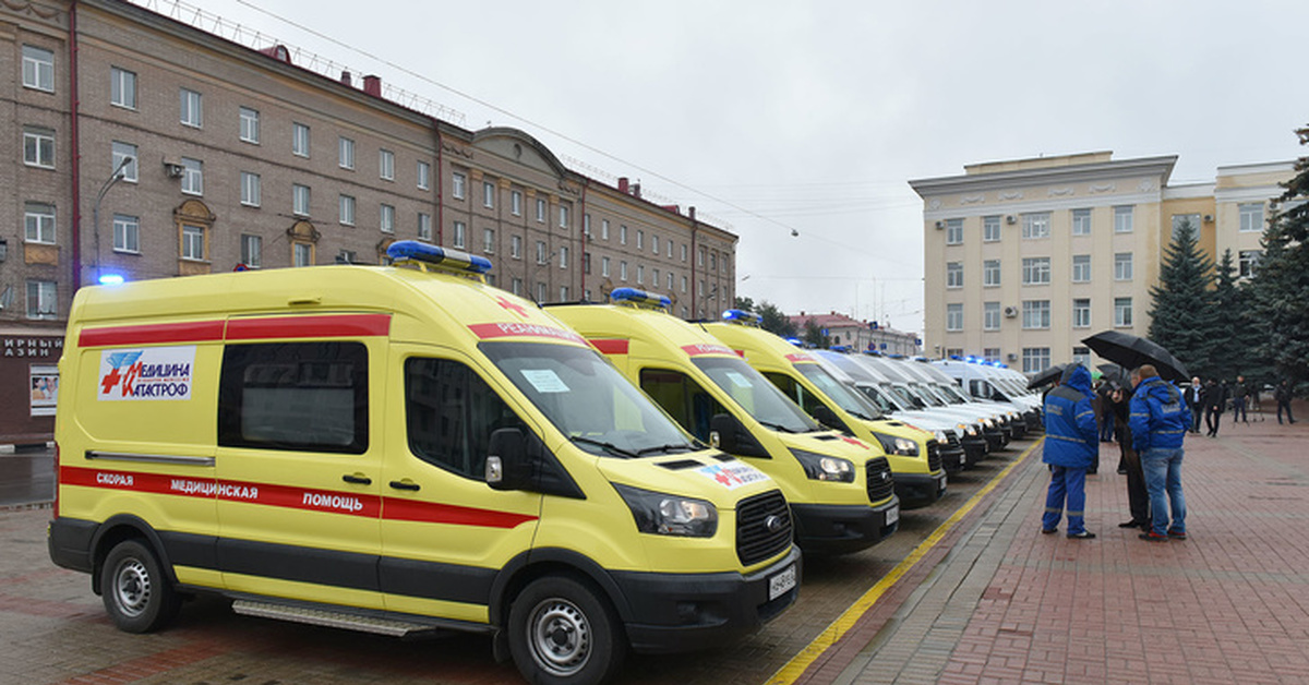 Скорая 18. Машины скорой помощи России. Автомобиль скорой медицинской помощи. Скорая машина Россия. Российские машины скорой помощь.