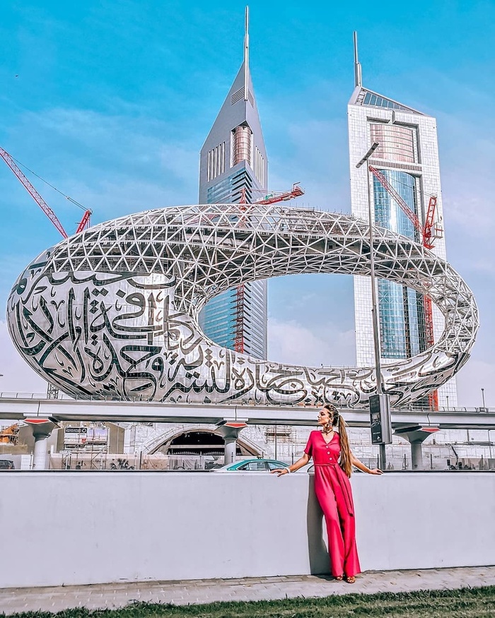 "Я работаю стюардессой и хочу без прикрас рассказать о своей профессии" ADME, Текст, Стюардесса, Самолет, Блог, Красивая девушка, Instagram, Авиаперелеты, Пассажиры, Длиннопост