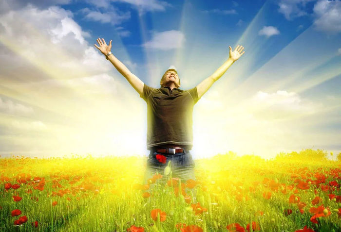 Только небо, только радость впереди