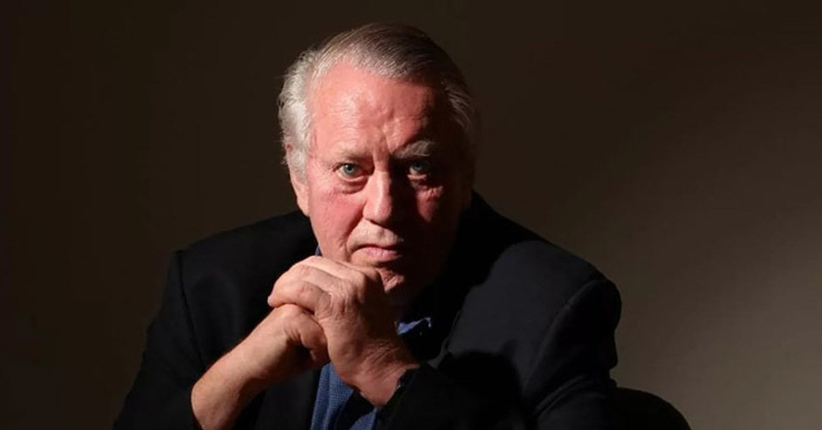 Чак фини миллиардер. Чак фини. Чак фини. Чак фини. Чак фини миллиардер.