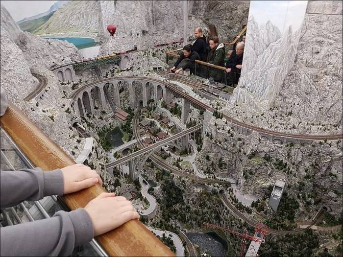 Miniatur Wunderland ,  , , , , , Facebook