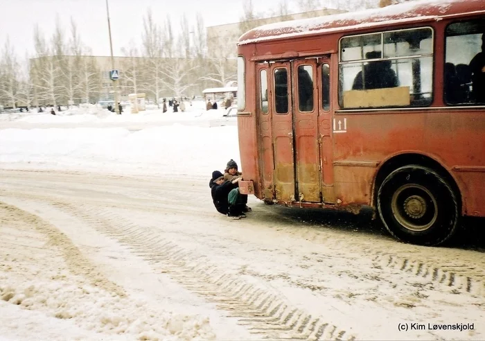 7 атмосферных фото из 90-х, на которых показано настоящее веселье