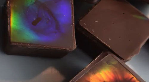 Учёные создали шоколад, переливающийся разными цветами Еда, Шоколад, Изобретения, Ученые, Видео