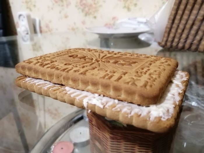 Десерт из детства (печенье, масло или печенье, молоко)