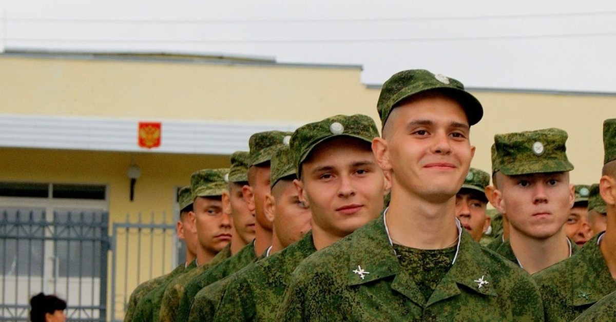 Фото солдат в строю в армии