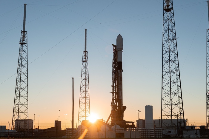 Starlink-3   : 27  17:49  (14:49 UTC/09:49 am EST)