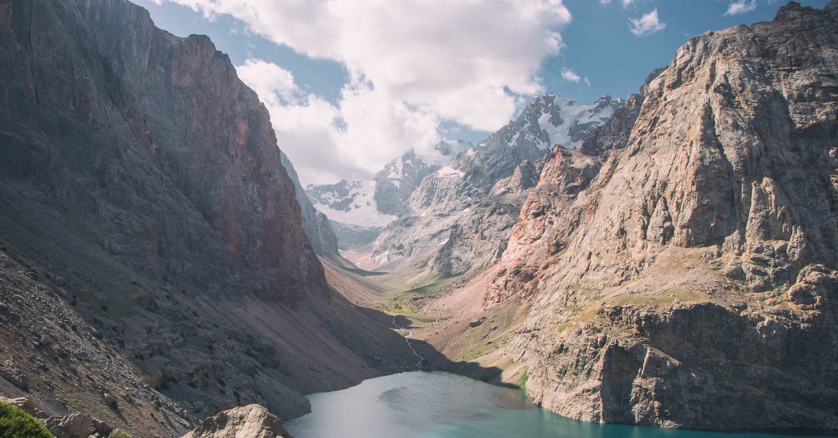 Большие кули. Фанские горы Таджикистан. Фанские горы Узбекистан. Душанбе Фанские горы. Озеро большое Алло Фанские горы.