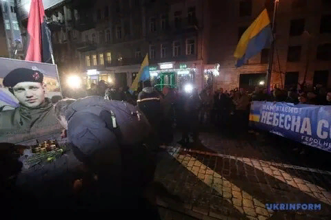 Сигналом к свержению Януковича стал выстрел уголовника