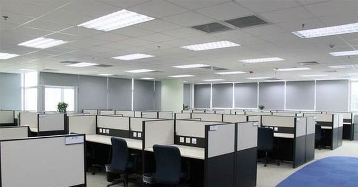 Телефон в офис в новосибирске. Офис IBM D 80. Офисные столы с перегородками. Американский офис с перегородками. Офис в Америке.