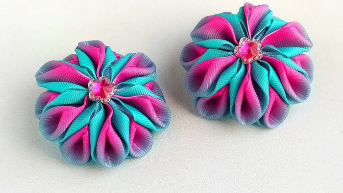 Мастерим украшение для волос маленьким принцессам