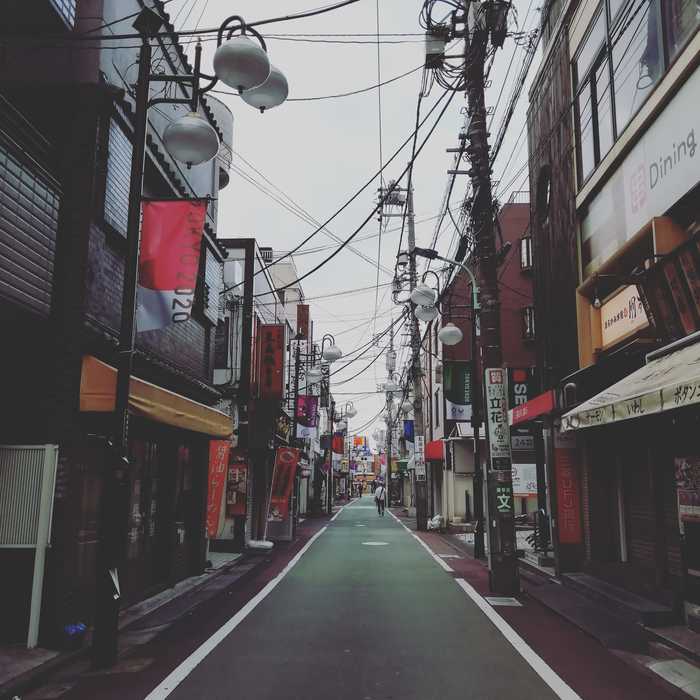Улочка в Токио