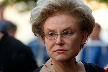 Малышева рассказала о борьбе сына с коронавирусом в США