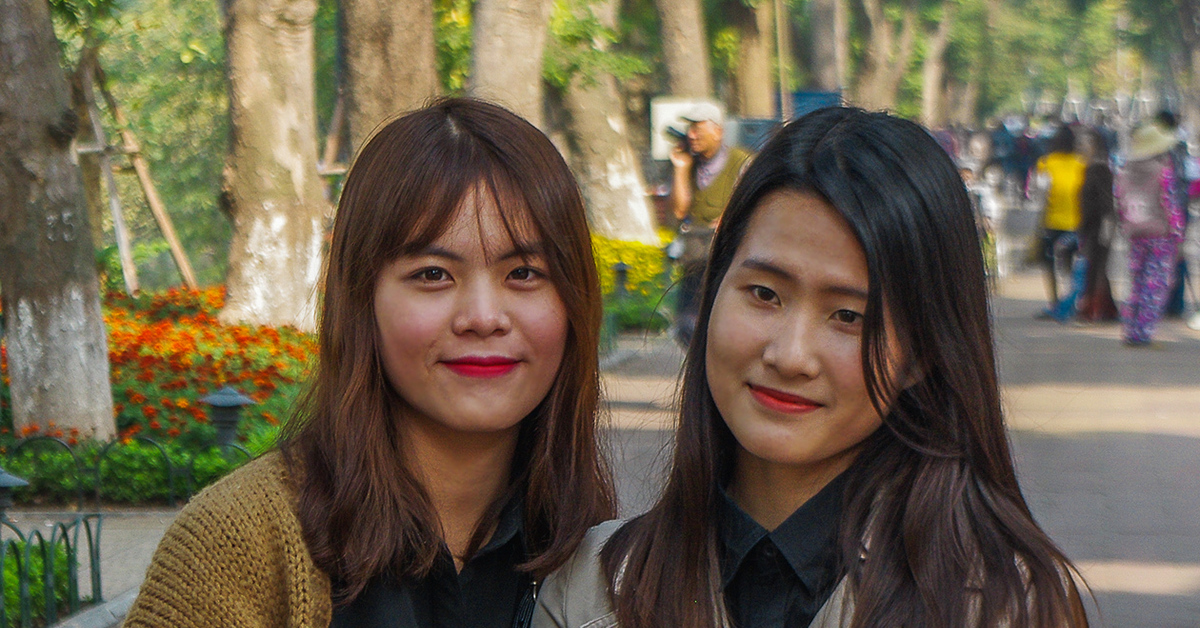 Дни ханоя. Вьетнамские девушки обычные. Вьетнамки девушки обычные. Вьетнамки в жизни. Вьетнамские девушки на улице.
