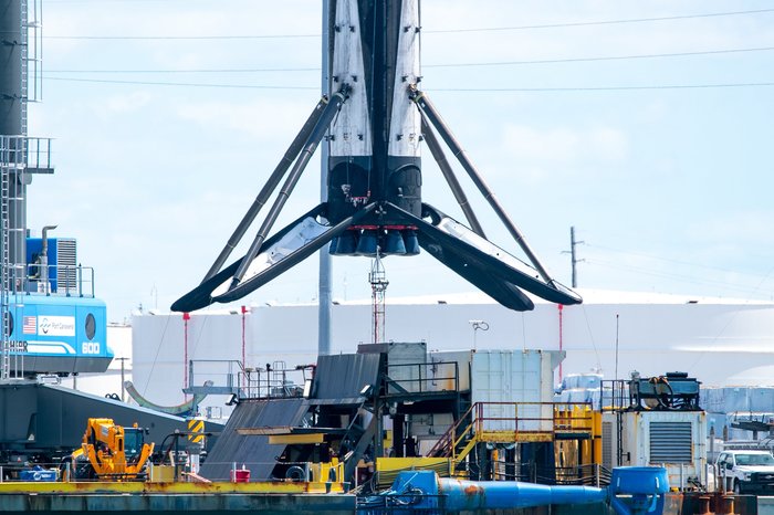   Falcon 9 B1051.4   SpaceX, Falcon 9,  , 