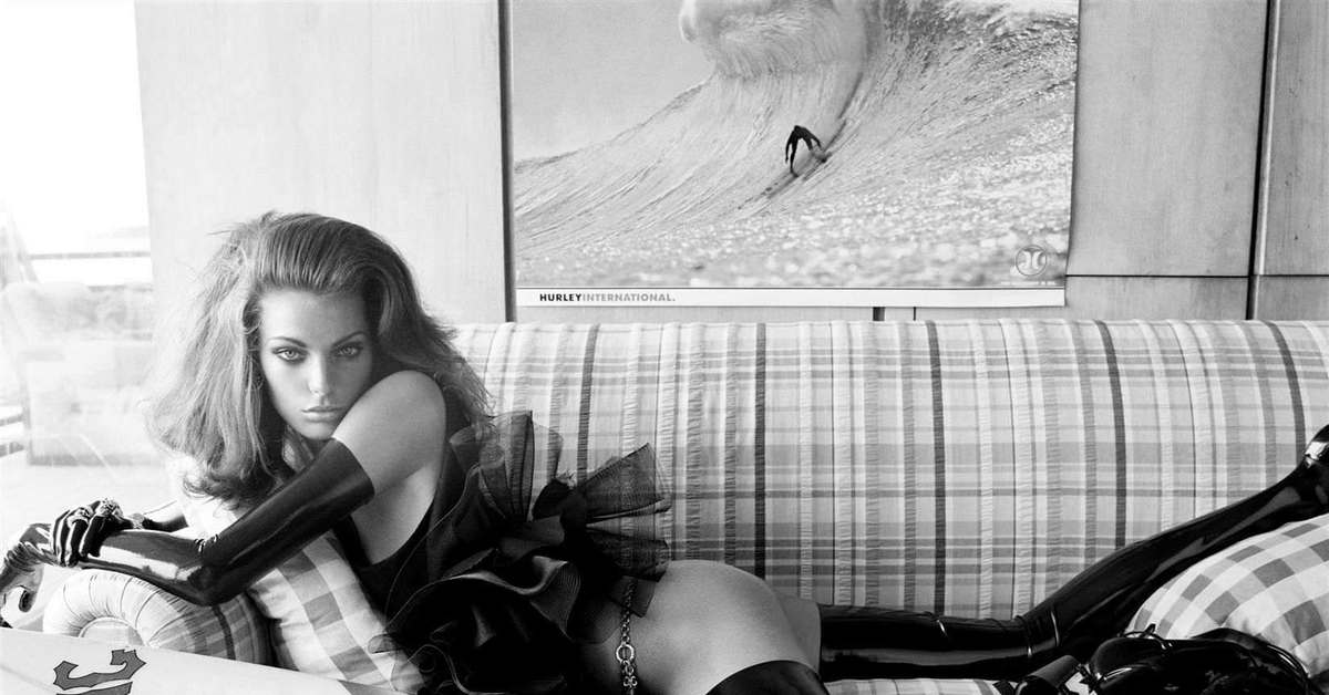 Плохие девушки фото. Галь Гадот в латексе. Фотосессия Steven Meisel Daria Werbowy. Стивен Мейзел ню. Кейт Мосс в латексе.