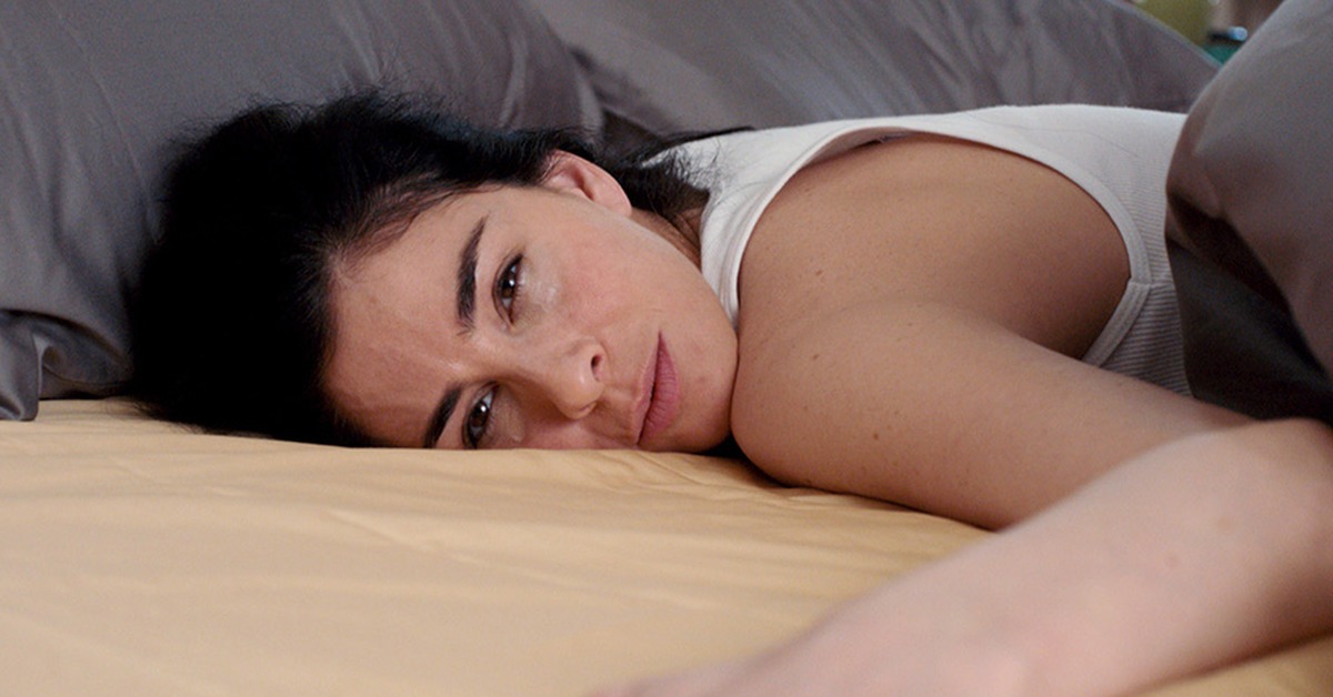 Smile back. Smile. (+18) i smile back 2015. (+18) i smile back 2015. Smile back.