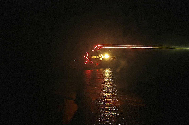 Хочу все знать #670. История освобождения танкера «Московский университет» от сомалийских пиратов, рассказанная участниками событий Хочу все знать, Пираты, Сомали, Герои, Морская пехота, ВМФ, История, Интересное, Длиннопост Хочу все знать #670. История освобождения танкера «Московский университет» от сомалийских пиратов, рассказанная участниками событий Хочу все знать, Пираты, Сомали, Герои, Морская пехота, ВМФ, История, Интересное, Длиннопост