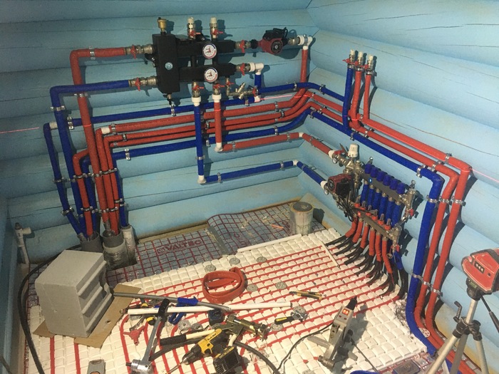 Инженерка мать её