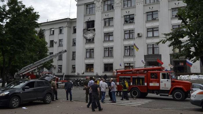 Кондиционера не было. Кто и зачем шесть лет назад нанес ракетный удар по Луганску Украина, Война, Жесть, Длиннопост, Политика, Видео, Фотография