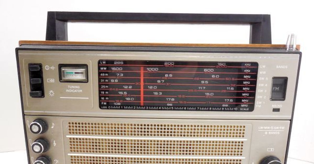 радиоприемник океан рп 286+. советский приемник с дв св кв укв. радиостанция р-697 гюйс. транзисторный радиоприемник океан 209. радио приёмник океан 209.