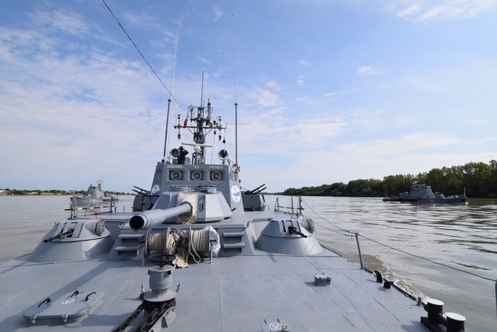 Линкоры на минималках Румыния, Дунай, Флот, Катер, Длиннопост