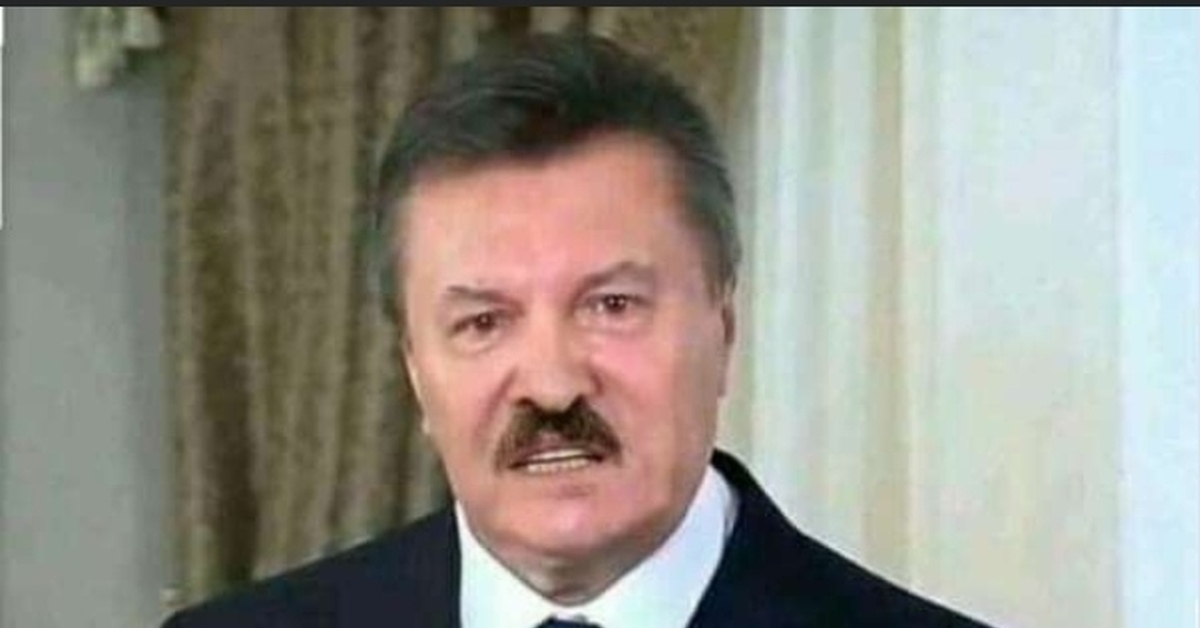 Цензор нет телеграм. АСТАНАВИТЕСЬ Януковича. Виктор Янукович остановитесь. Ющенко остановитесь. Янукович Мем.