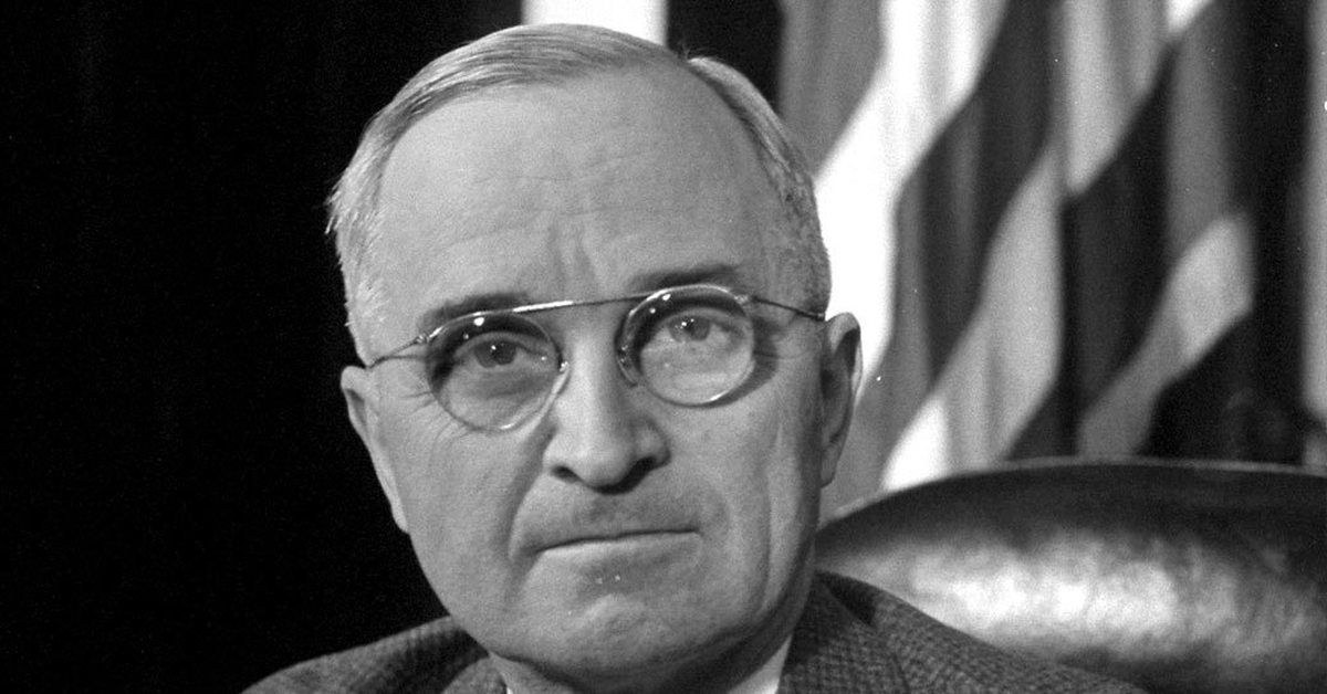 Harry s truman. Гарри Трумэн. Гарри Трумэн президент. Гарри Трумэн 33 президент США. Гарри Трумэн 1945.