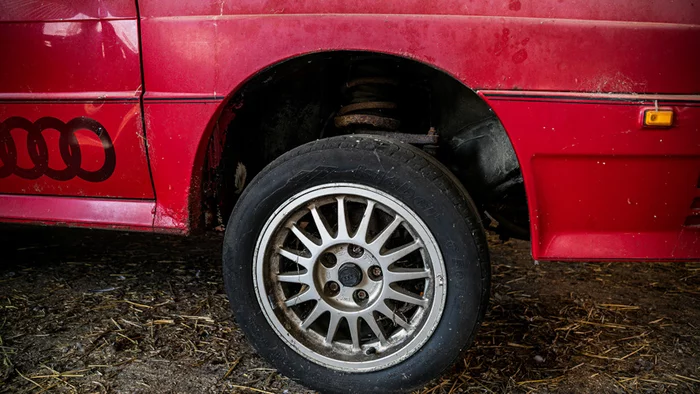 В продаже Audi quattro 1985 года, который 25 лет простоял в обычном сарае на ферме! Audi, Легенда, Находка, Сарай, Авто, История, Длиннопост
