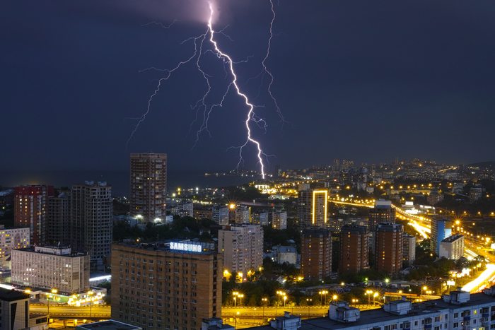 Люблю грозу в начале мая