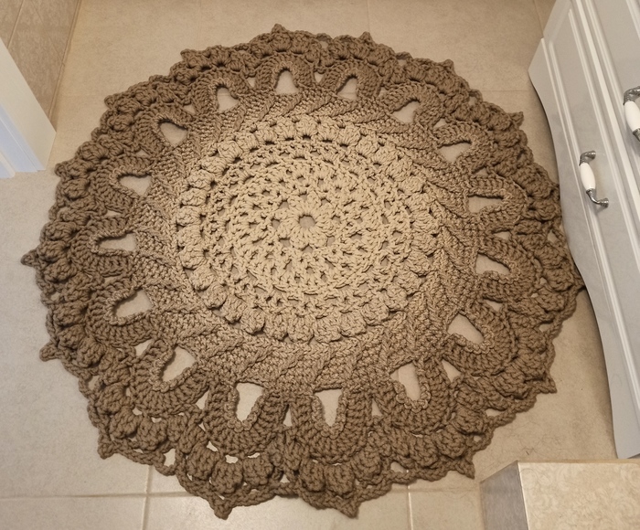 Коврик ручной работы