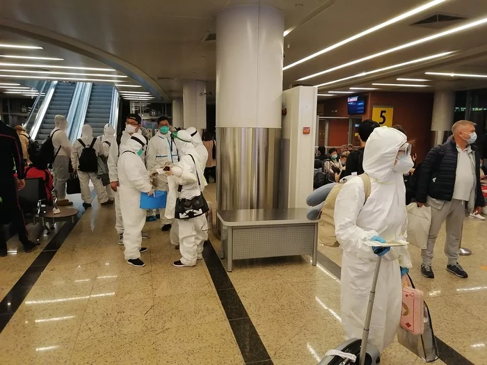 Как встречает Китай приезжих во время пандемии Китай, Коронавирус, Жизненно, Видео, Длиннопост