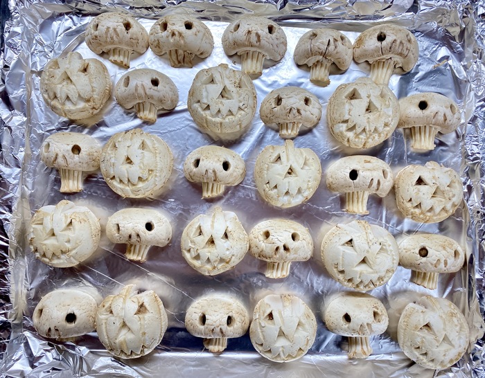 Шампиньоны на хэллоуин ver2.0 Череп, Хэллоуин, Кулинария, Шампиньоны, Тыква, Видео, Длиннопост, TikTok
