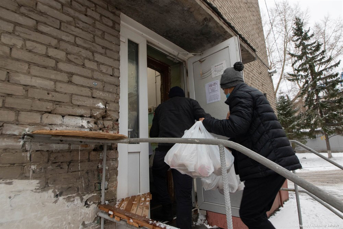 «Зарплата — это одно, так благодарить — совсем другое». Узбеки готовят плов для врачей Узбеки, Волонтерство, Врачи, Плов, Томск, Коронавирус, Доброта, Длиннопост, Позитив «Зарплата — это одно, так благодарить — совсем другое». Узбеки готовят плов для врачей Узбеки, Волонтерство, Врачи, Плов, Томск, Коронавирус, Доброта, Длиннопост, Позитив