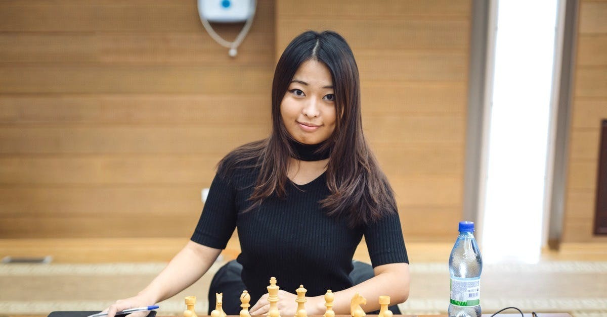 Women in chess. Цзюнь шахматистка. Ju Wenjun шахматистка.