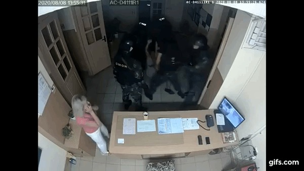 Очередная победа силовиков Республика Беларусь, ОМОН, Политика, Юмор, Гифка, Видео, Протесты в Беларуси