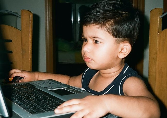 Ты просто молодой такой...