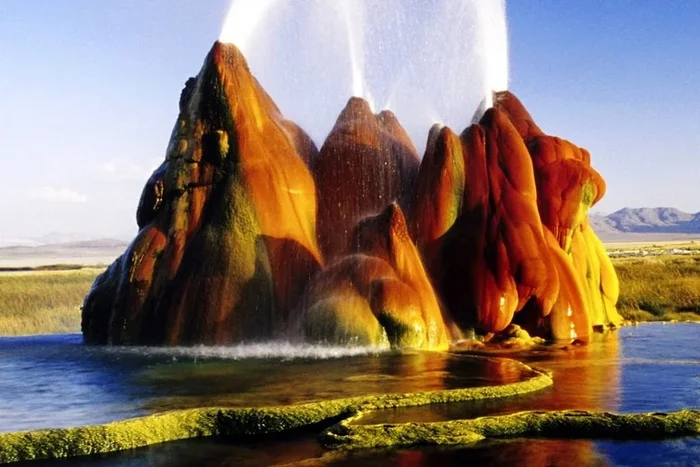 Гейзер Флай — как простая случайность обернулась чудом природы Природа, Гейзер, США, Невада, Яндекс Дзен, Видео, Длиннопост