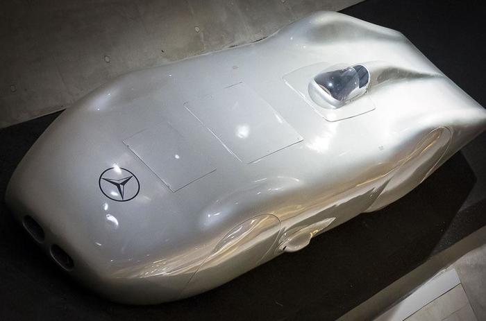 160906791619554756 mercedes benz почему так называется