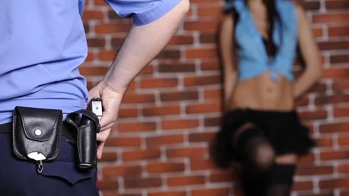 Полицейский начальник попался на взятке от сутенера в миллион рублей Москва, Полиция, Взятка