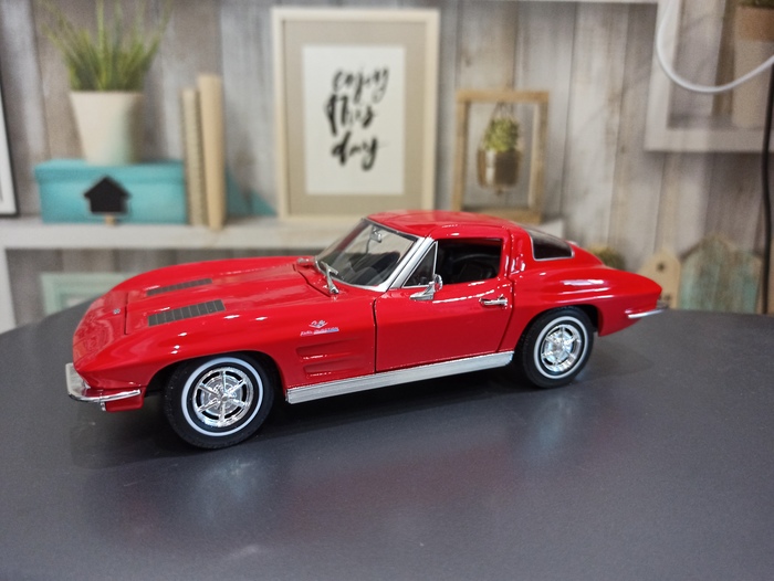   ( 1) 1:24, , Ferrari, Chevrolet corvette, , 